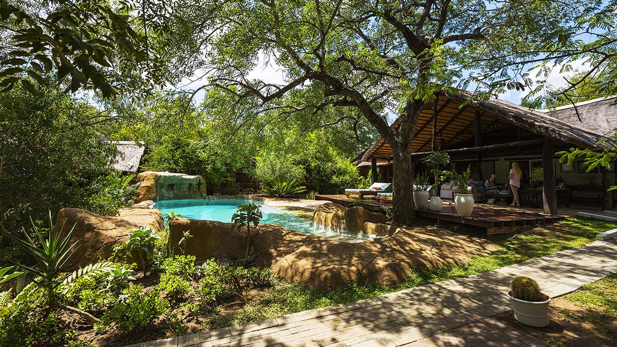 Thornybush-chapungu-main-deck Main area Chapungu Tented Camp