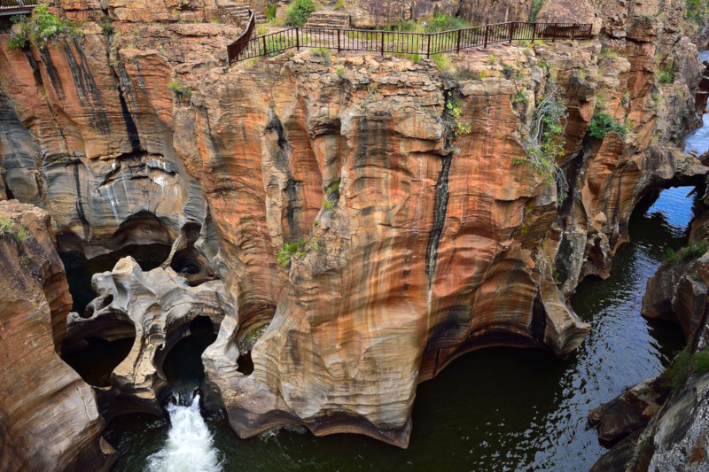 Bourke’s Luck Photoles