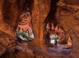 echo-caves-1